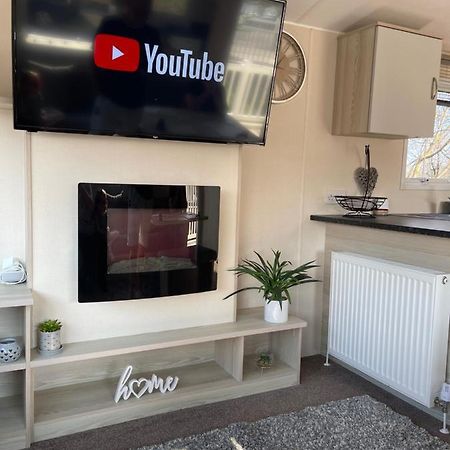 Haggerston Castle 6 Berth Caravan - Lakefield 115 Cheswick  المظهر الخارجي الصورة